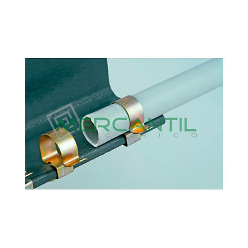 clip-chapa-BIZ710262-1 Clips para tubos