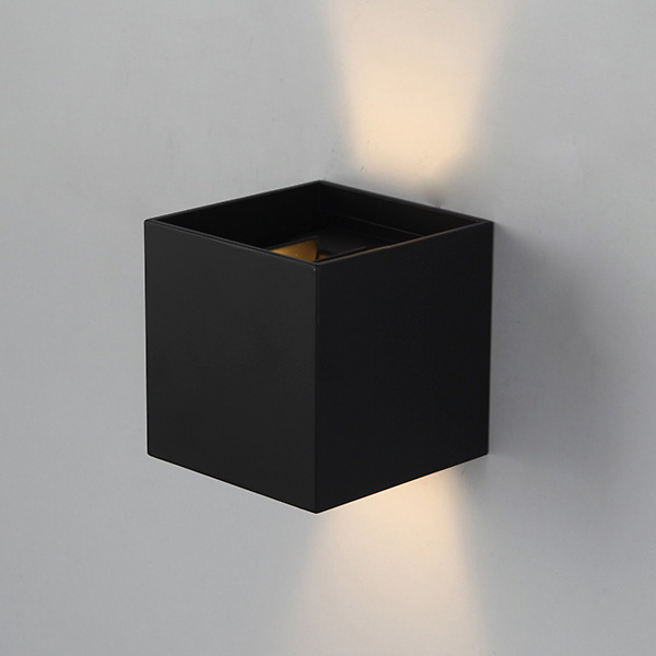 Aplique de Pared LED Black Cube 6W IP54 