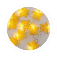 Estrellas LED doradas 1,35M 2xAA Luz calida